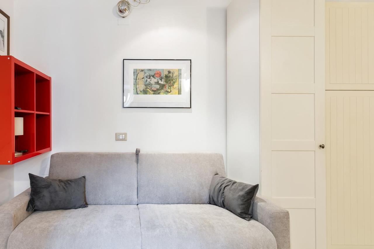 Joivy Beautiful Studio For 2 Near Sempione Park Milano Ngoại thất bức ảnh