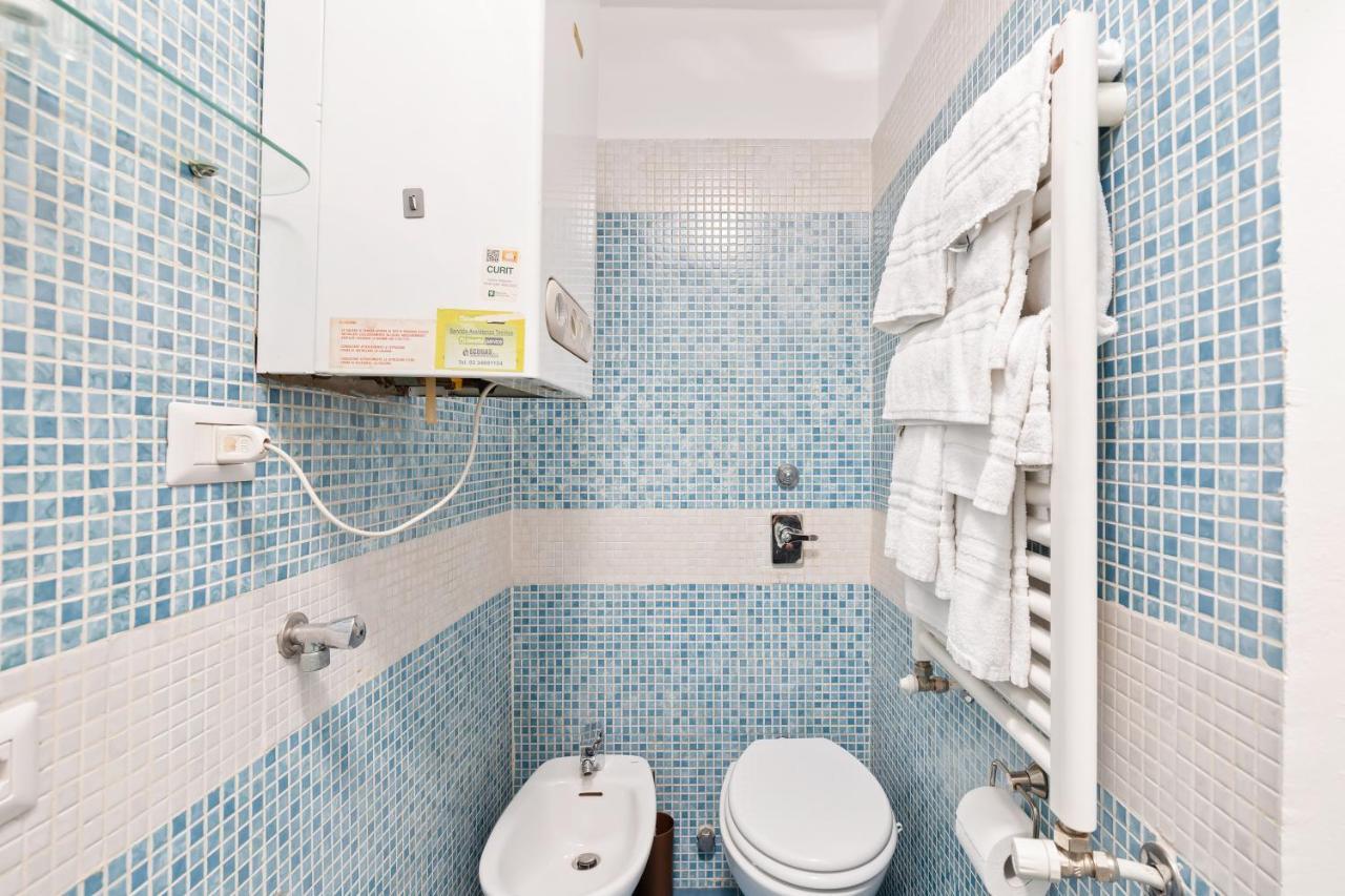 Joivy Beautiful Studio For 2 Near Sempione Park Milano Ngoại thất bức ảnh